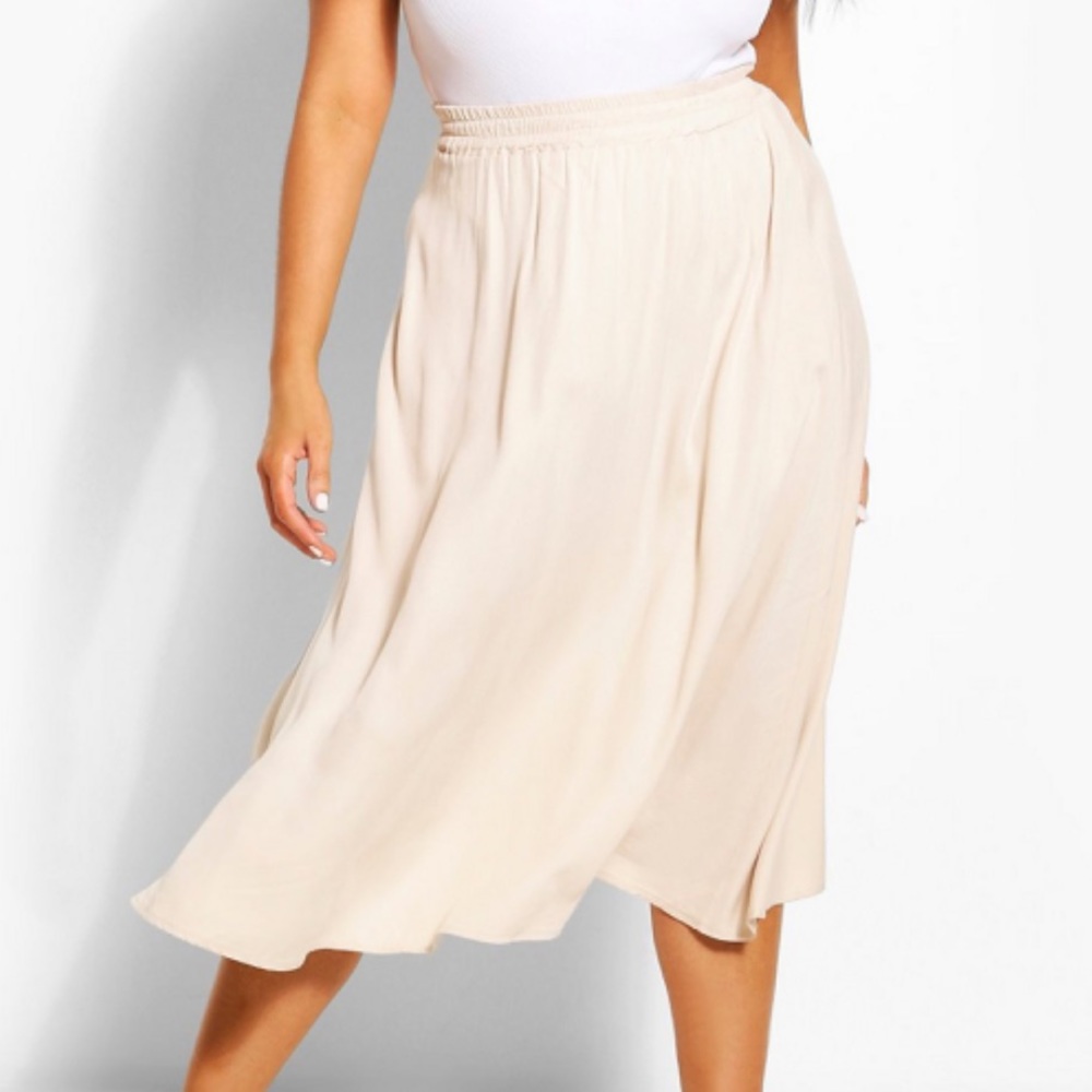 NEW Nude Skirt